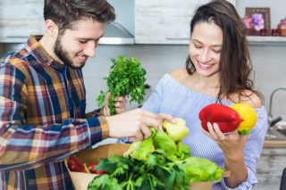 couple-with-groceries