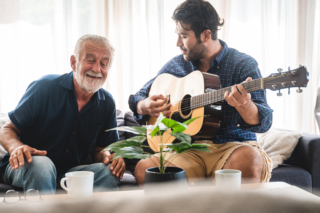 male_mt_and_elderly_man_870w